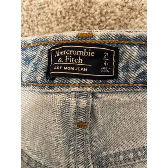 Abercrombie & Fitch High Rise Distressed Raw Hem Mom Jean, 4R (27) - Picture 5 of 7
